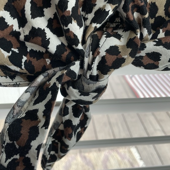 Free People women’s cotton leopard cropped long sleeve top EUC - Picture 3 of 8